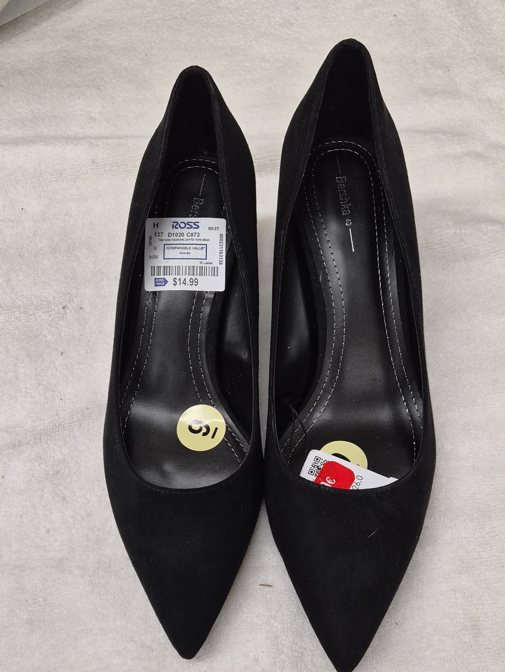 Bershka Black Pointed-Toe Suede Pumps Size 9